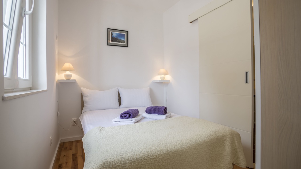 Photo of Bedroom in Mimice