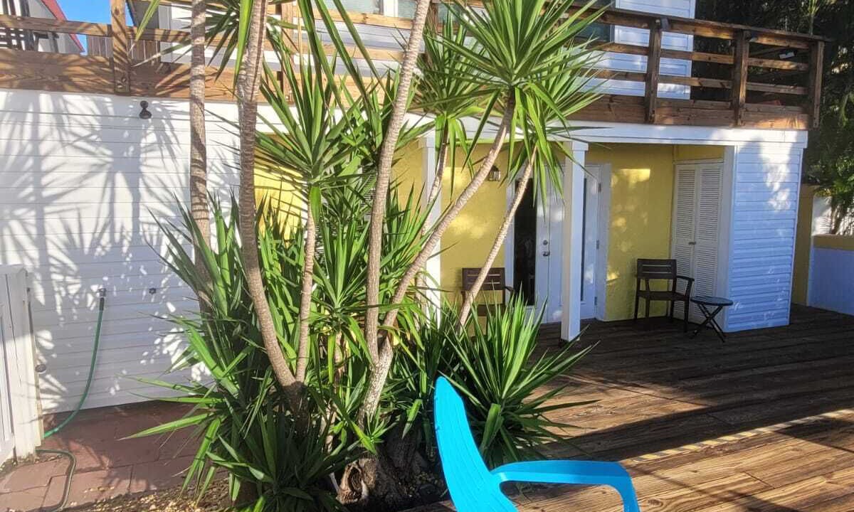 Photo of Patio Balcony in Crescent Beach