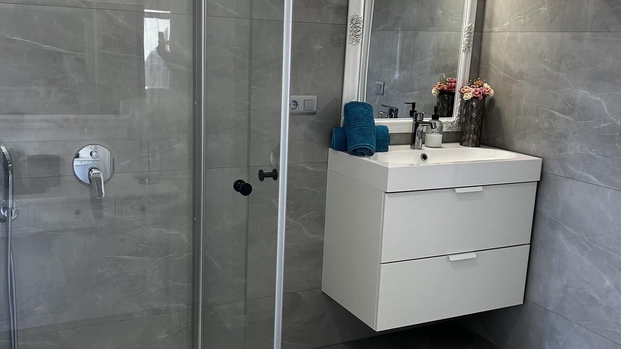 Photo of Bathroom in Duce
