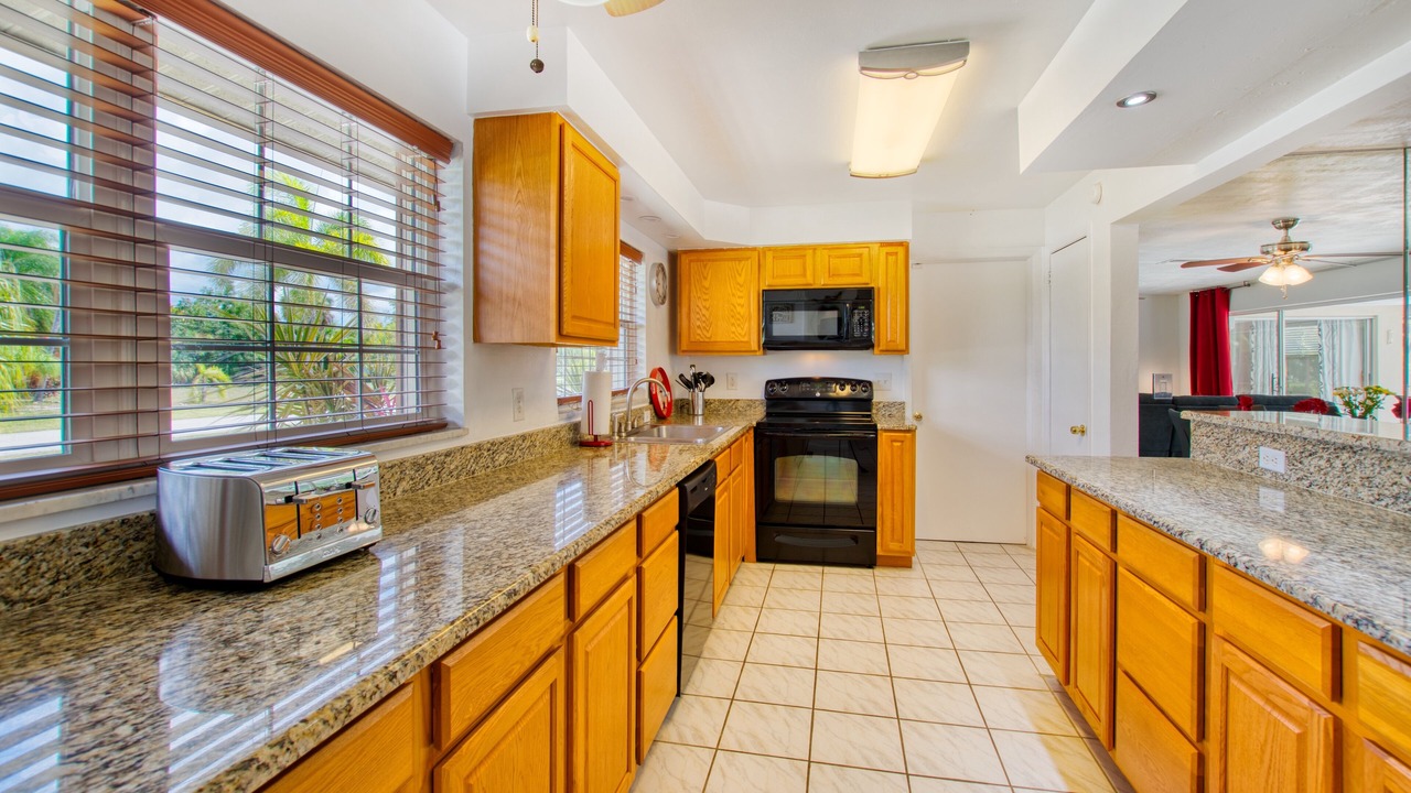 Photo of Kitchen in Caloosahatchee