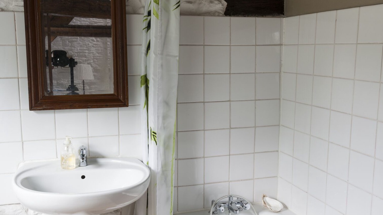 Photo of Bathroom in Le Mesnil-Tove