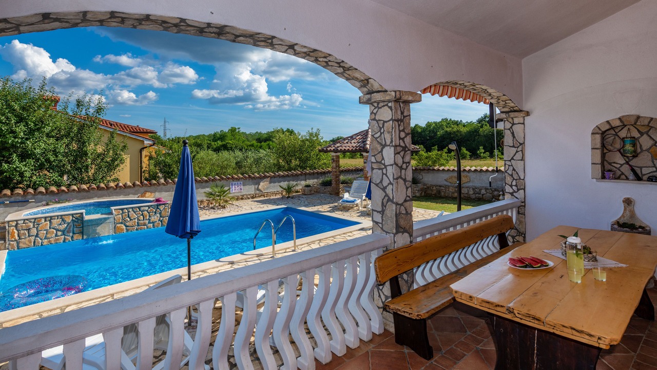 Photo of Outdoor in Nedescina