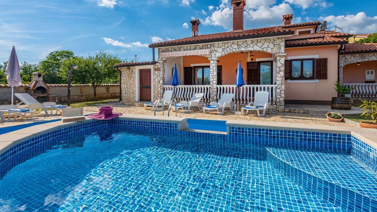 Photo of Outdoor in Nedescina
