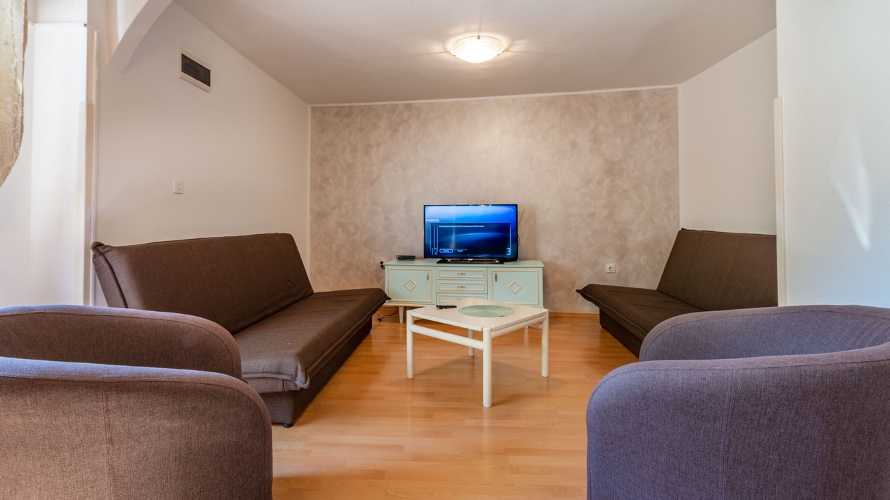 Photo of Livingroom in Brgod