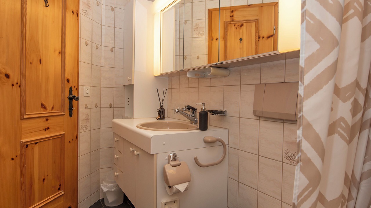 Photo of Bathroom in Falera