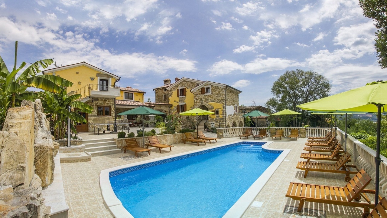 Photo of Outdoor in Pican