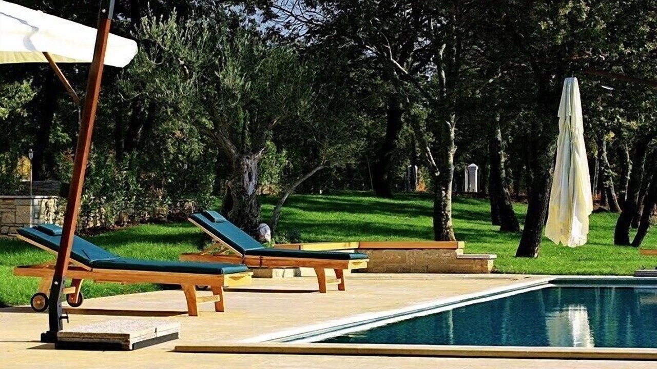 Photo of Outdoor in Filipini