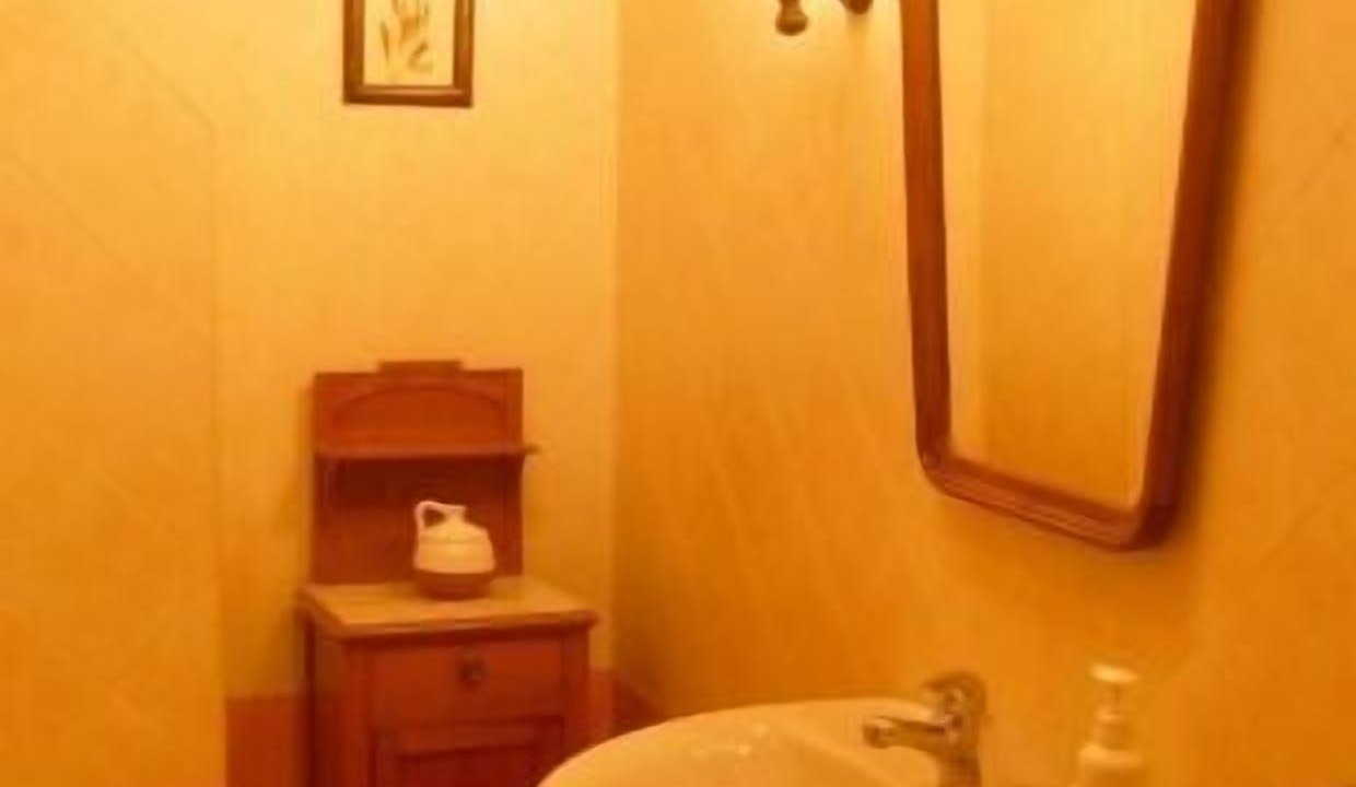Photo of Bathroom in Ollo