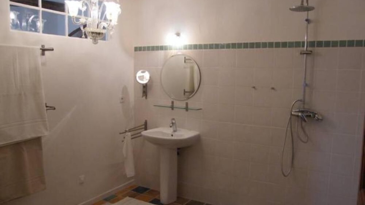 Photo of Bathroom in Montclus