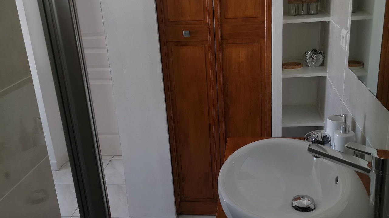 Photo of Bathroom in Marseillan