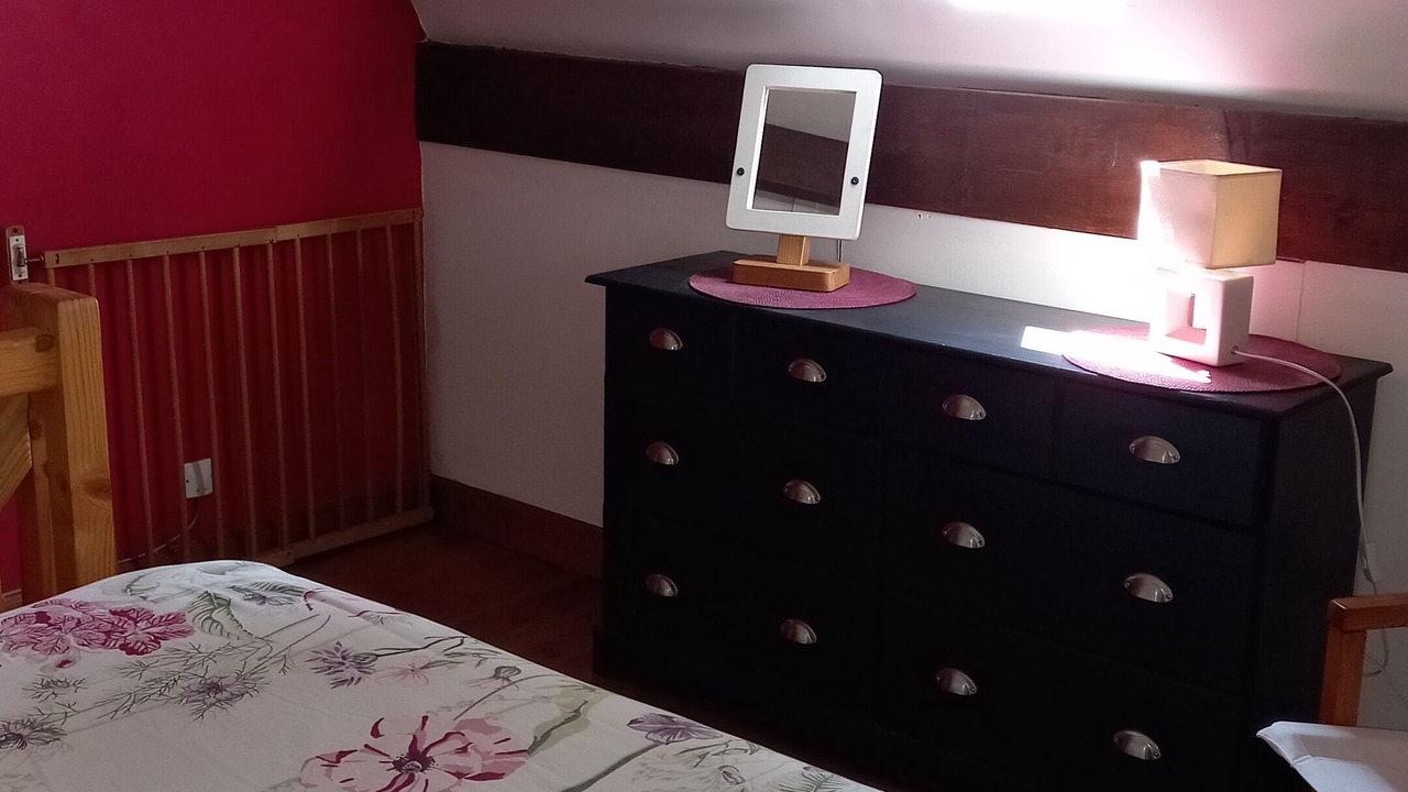 Photo of Bedroom in Campan