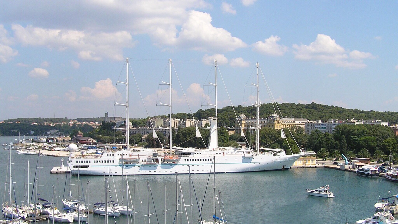Photo of Others in Pula