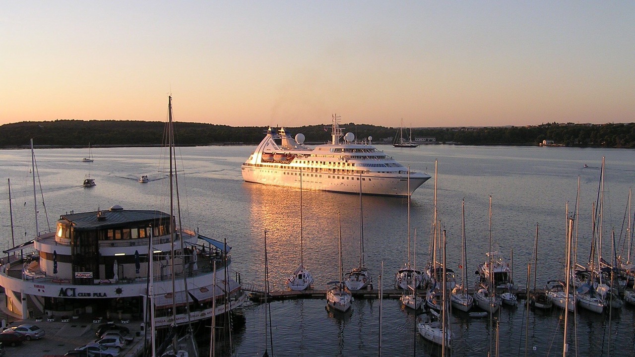 Photo of Others in Pula