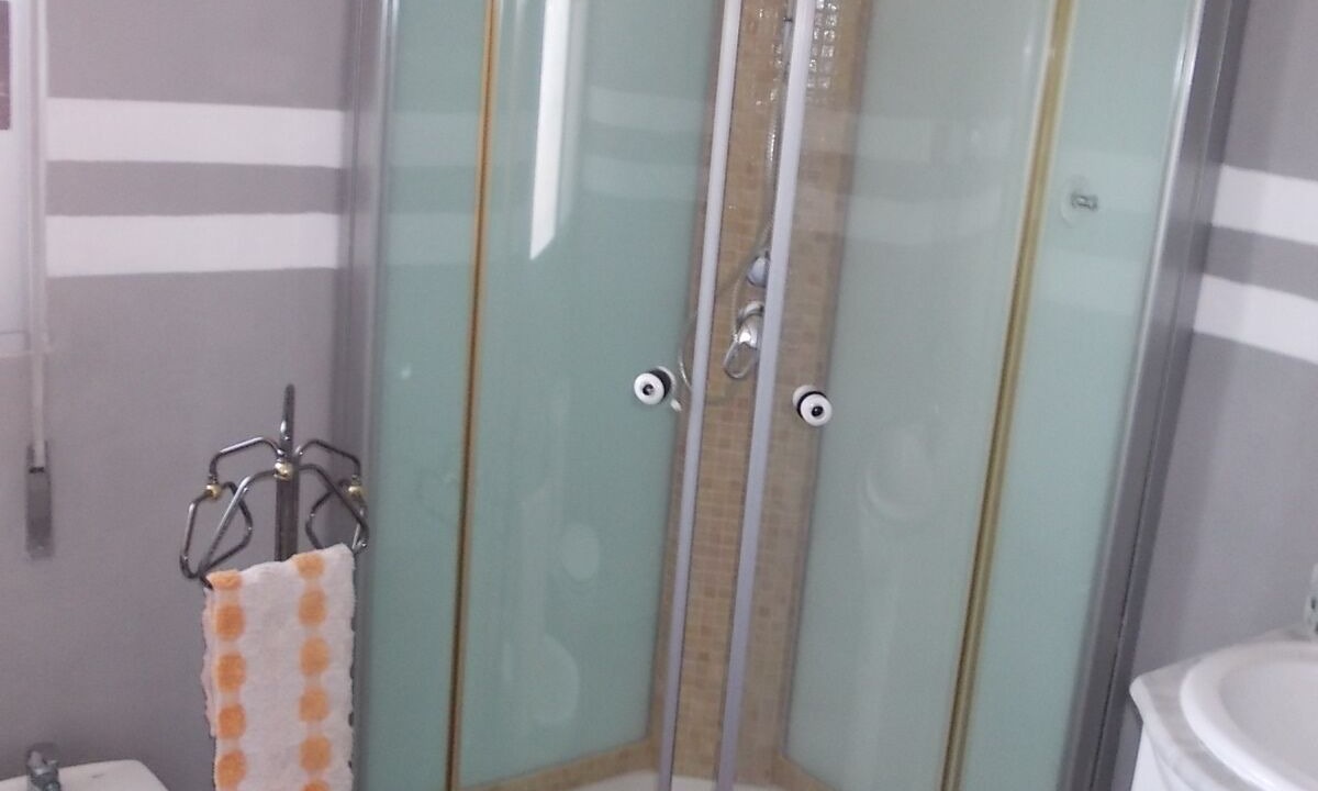 Photo of Bathroom in Torrent