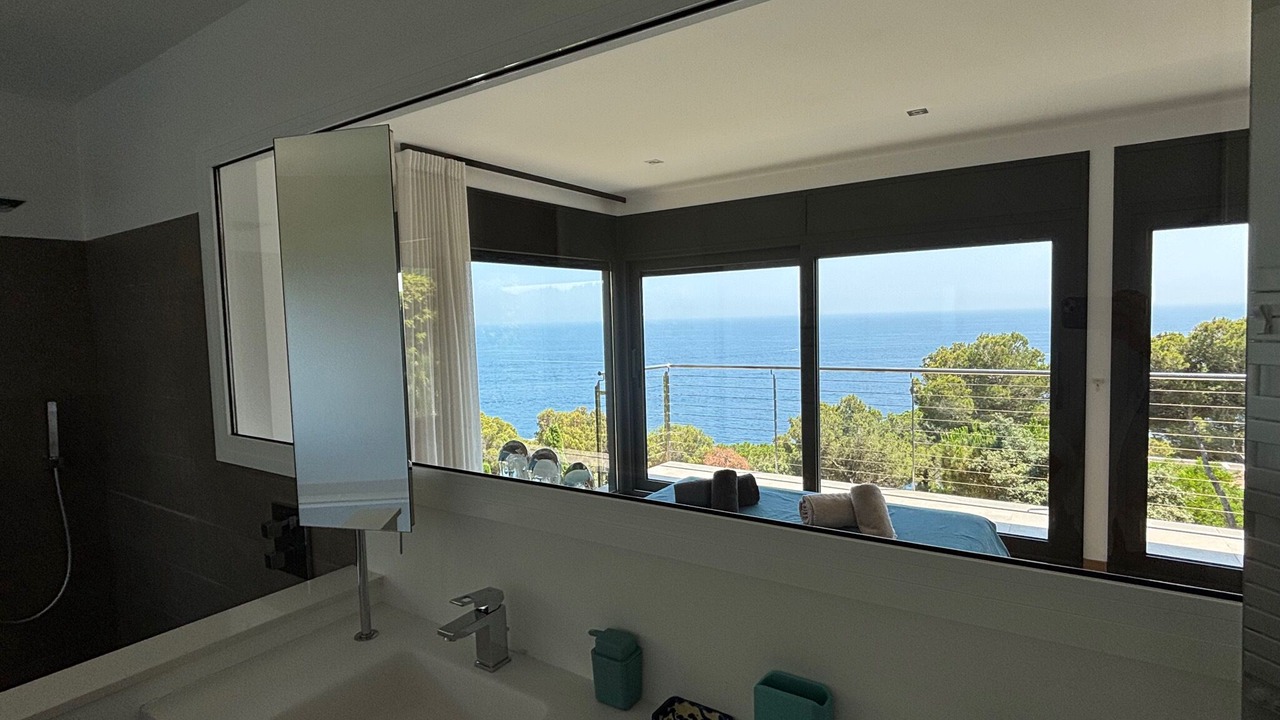 Photo of Bathroom in Tamariu
