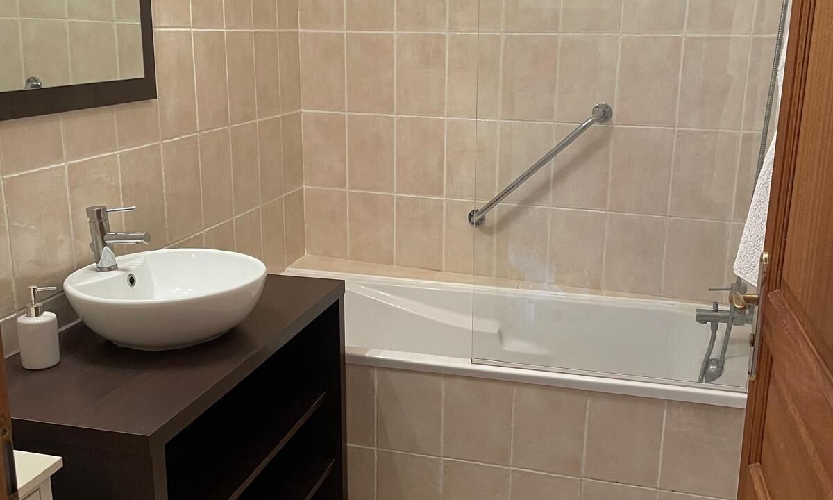 Photo of Bathroom in Aigues-Mortes