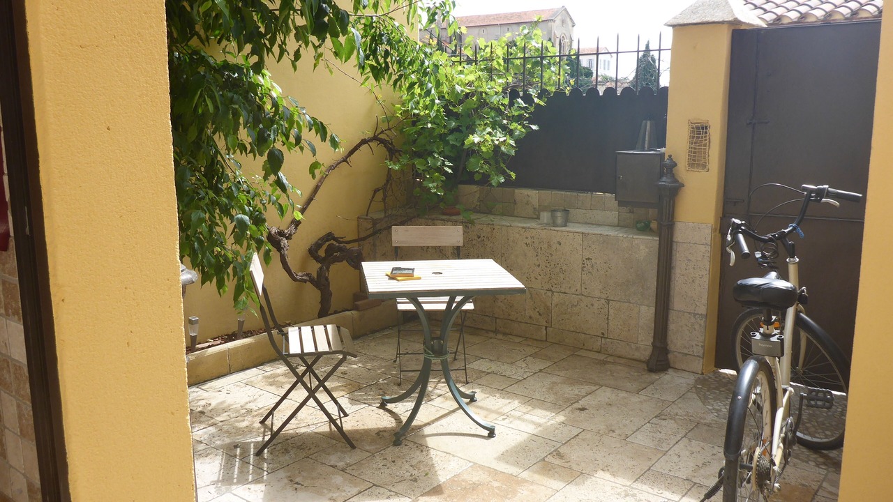 Photo of Outdoor in Arles