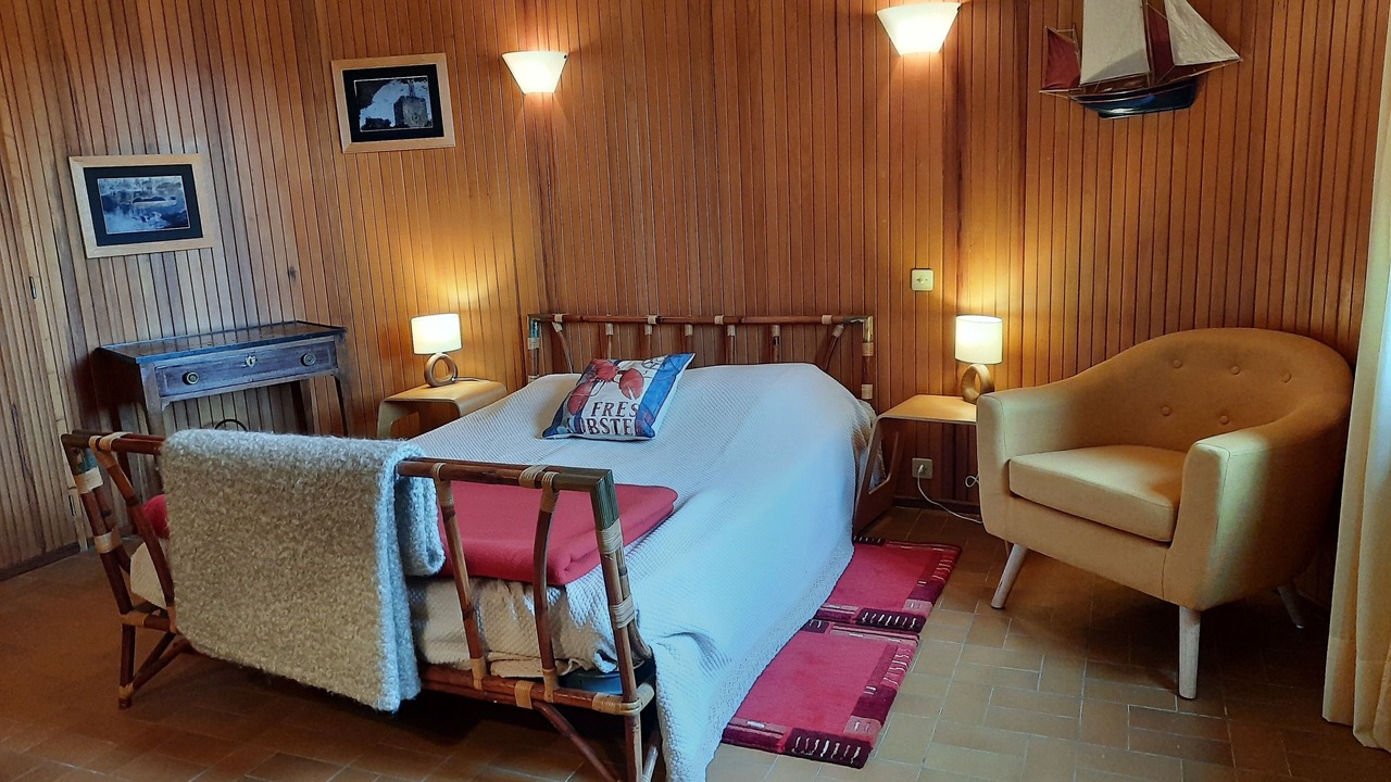 Photo of Bedroom in Ile-de-Brehat