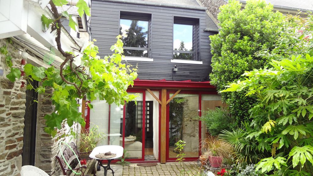 Photo of Patio Balcony in Saint-Benoit-des-Ondes