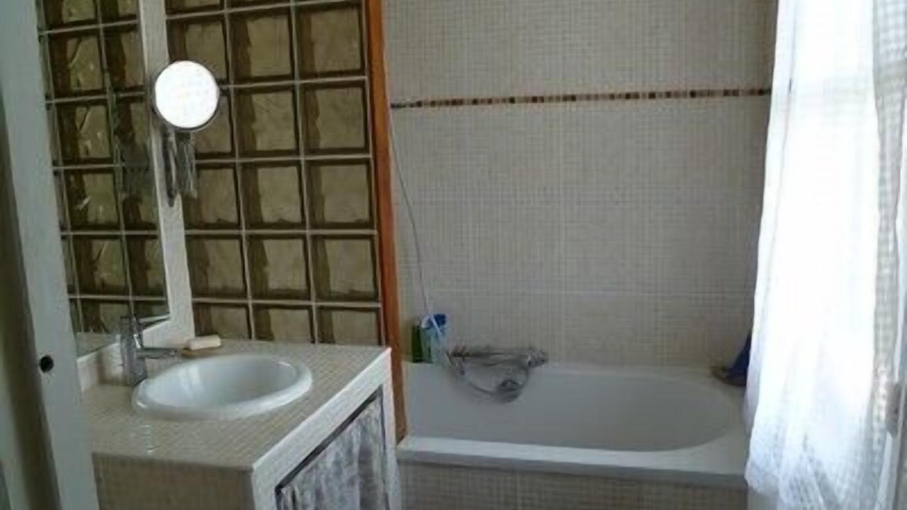 Photo of Bathroom in Cabourg