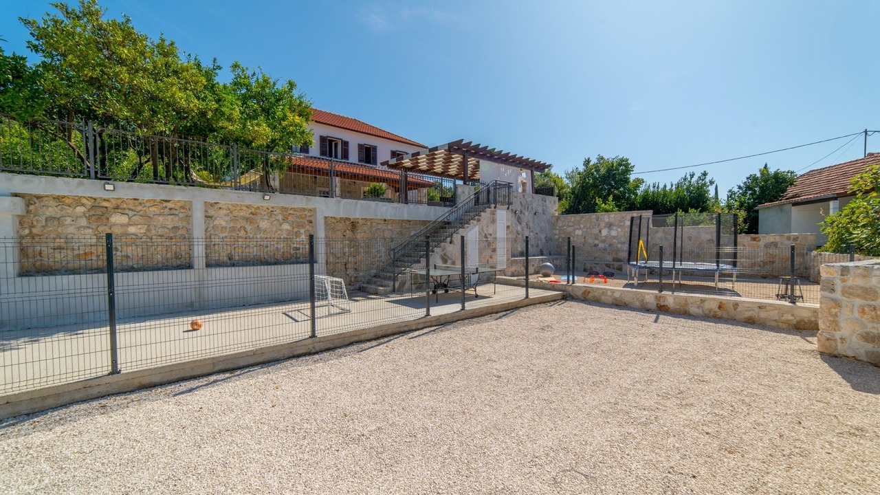 Photo of Patio Balcony in Zastolje