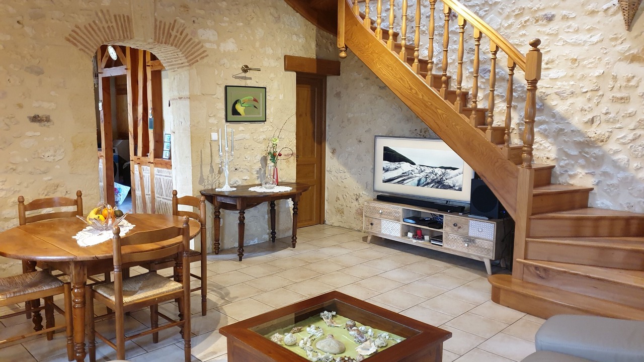 Photo of Others in Couze-et-Saint-Front