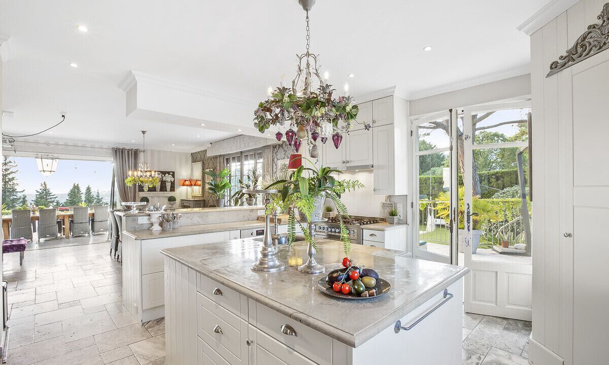 Photo of Kitchen in Le Plan-de-Grasse