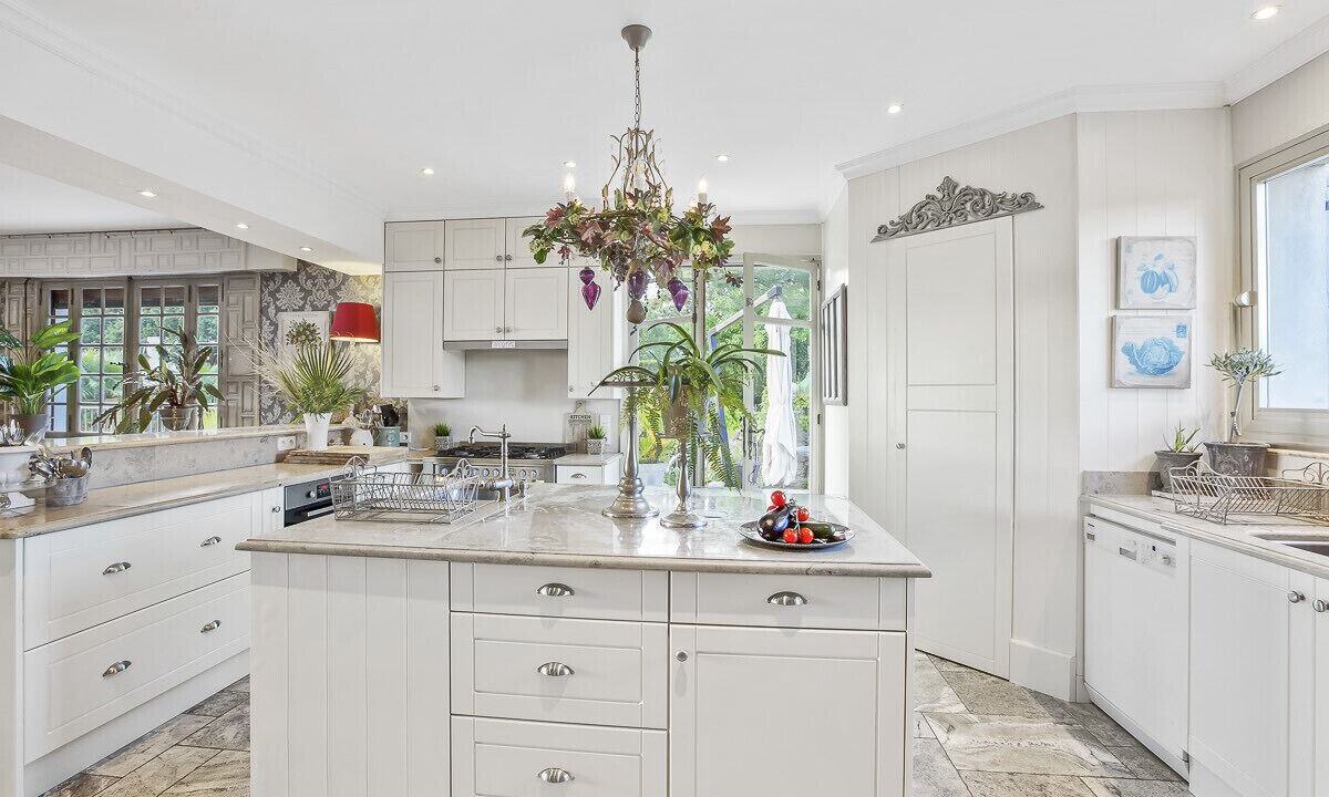 Photo of Kitchen in Le Plan-de-Grasse