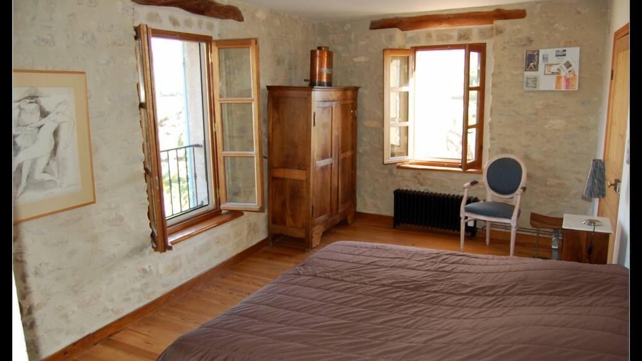 Photo of Bedroom in Faucon