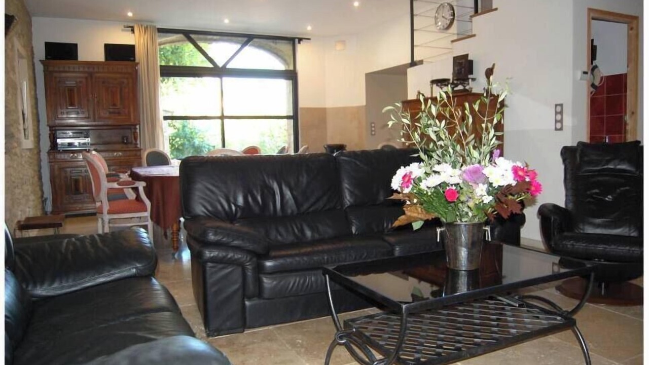 Photo of Livingroom in Faucon