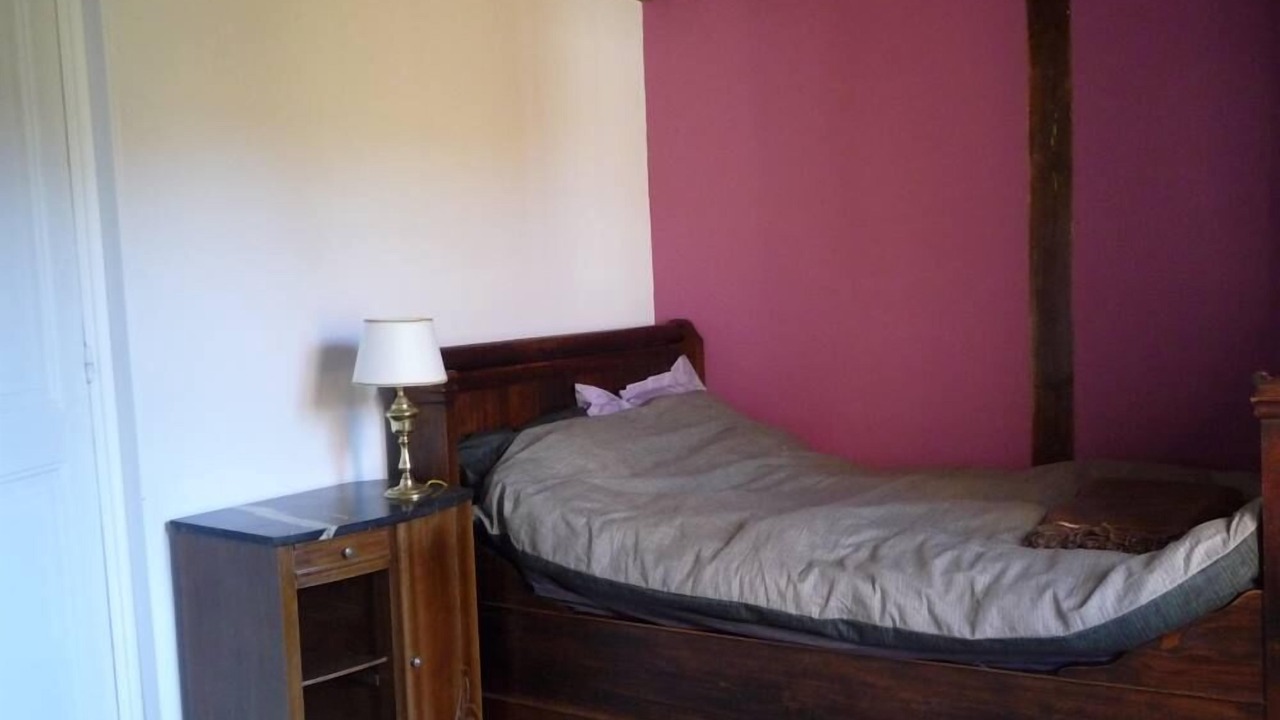 Photo of Bedroom in Chatel-Censoir