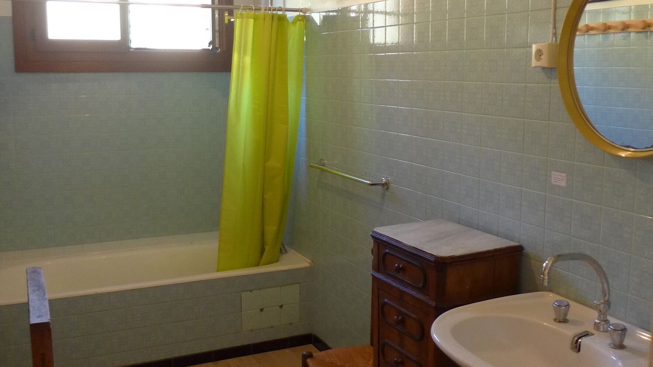 Photo of Bathroom in Barcelonnette