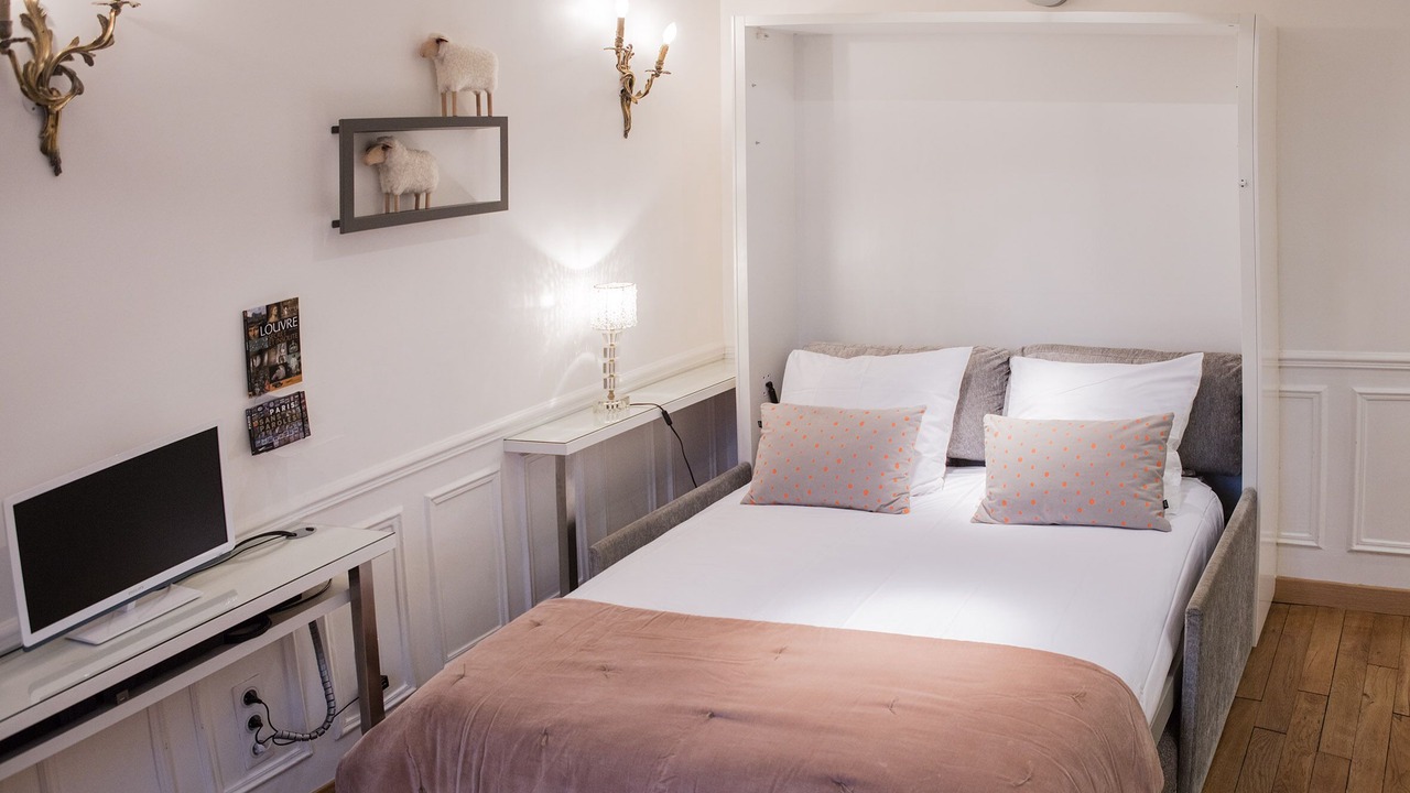 Photo of Bedroom in 4th Arrondissement