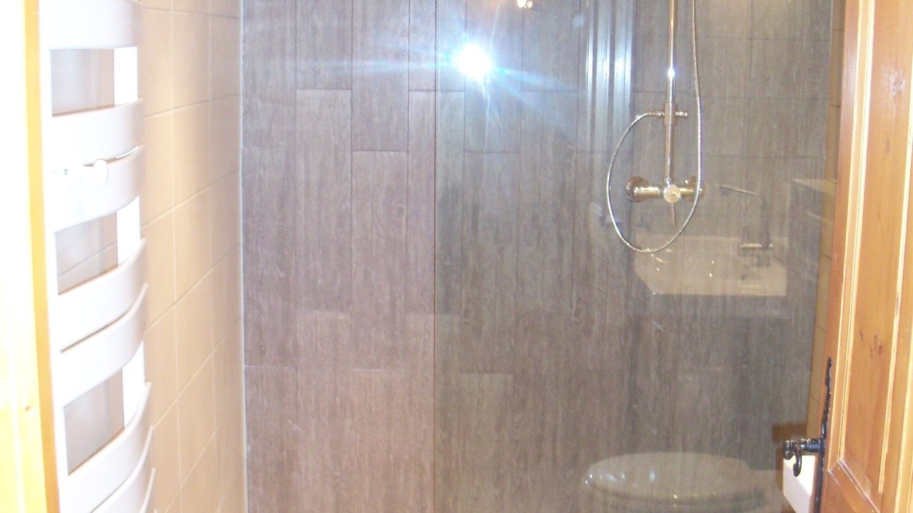 Photo of Bathroom in Onnion