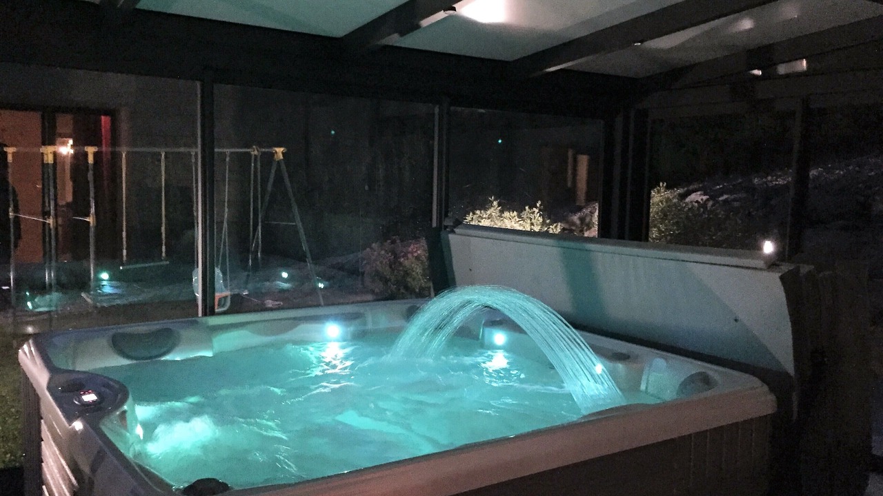 Photo of Outdoor in Onnion