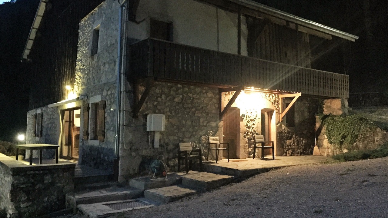 Photo of Outdoor in Onnion