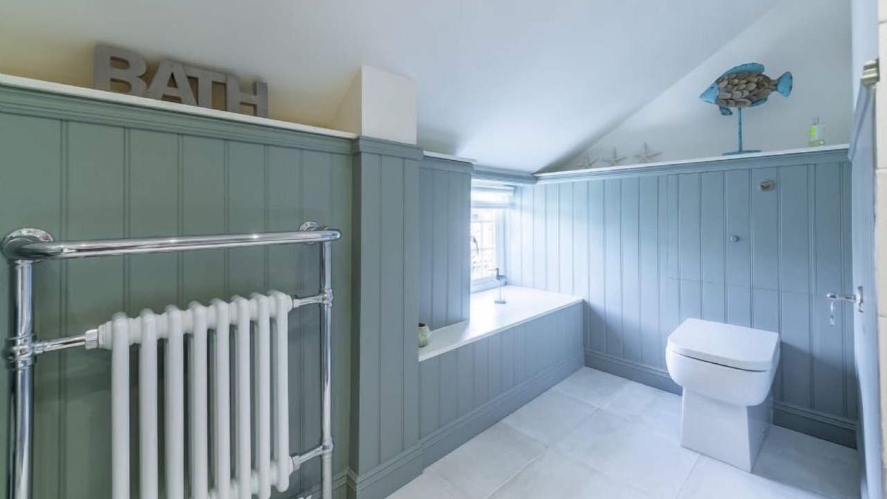 Photo of Bathroom in Dersingham