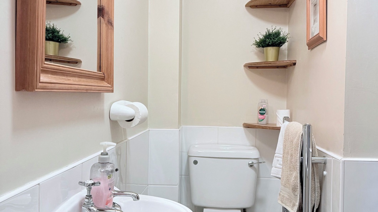 Photo of Bathroom in Winchcombe