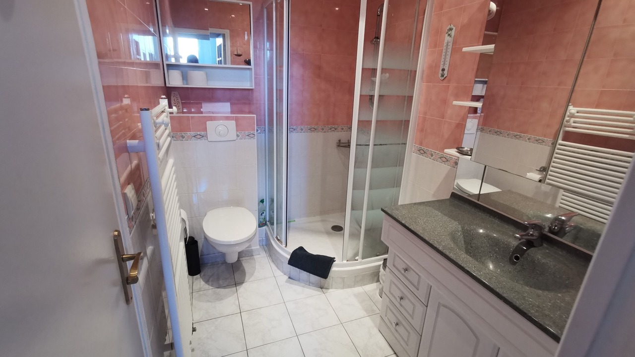 Photo of Bathroom in Intra Muros