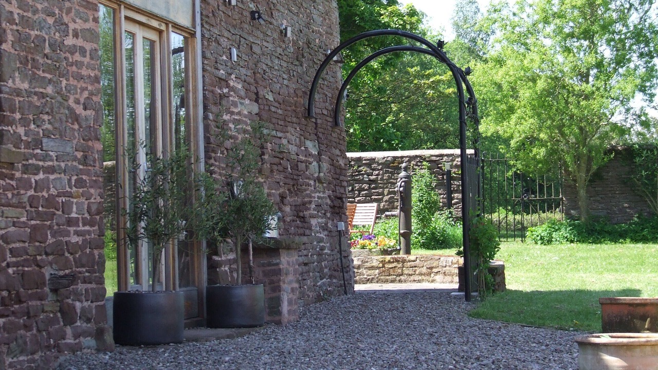 Photo of Others in Garway