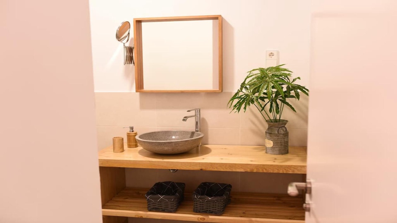 Photo of Bathroom in Embajadores
