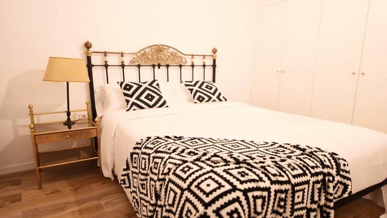 Photo of Bedroom in Embajadores