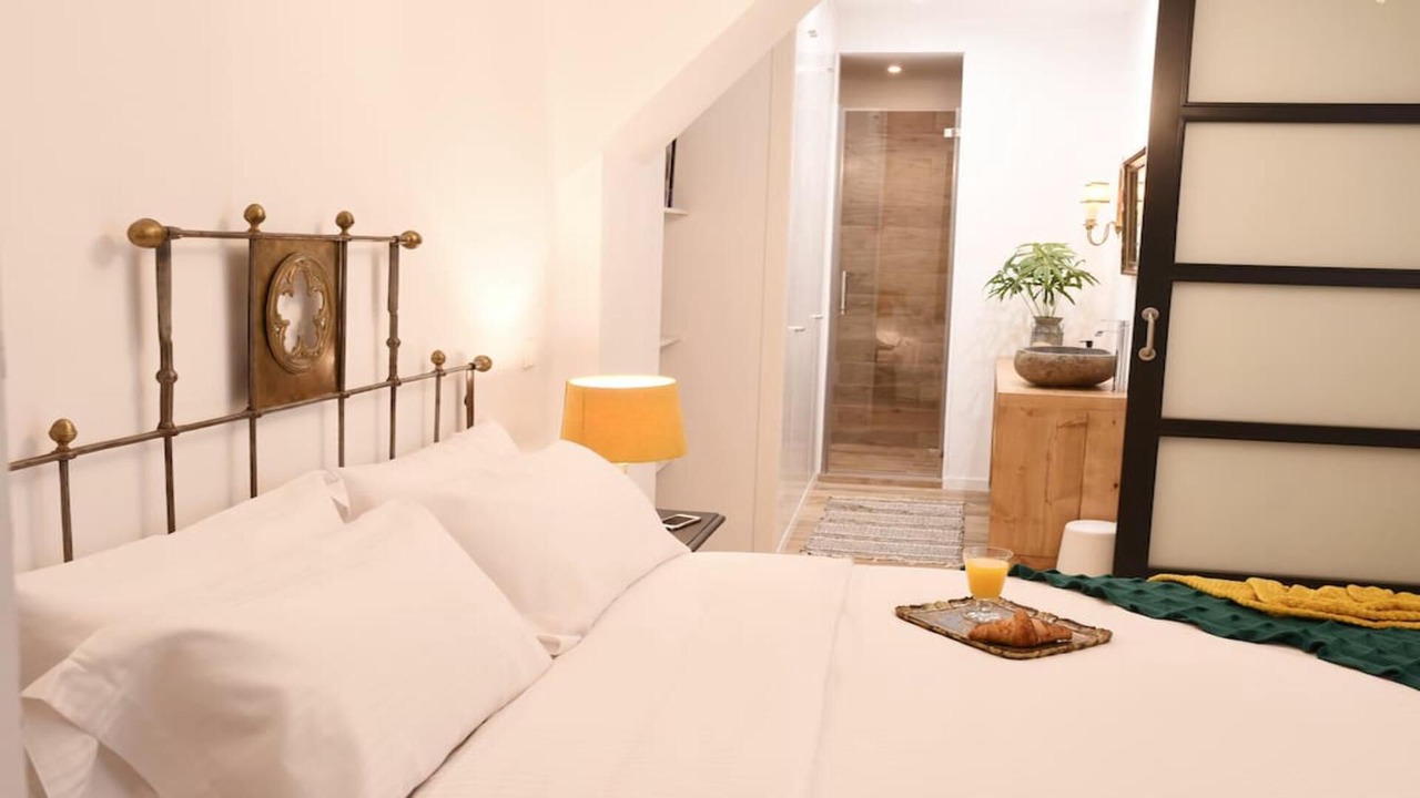 Photo of Bedroom in Embajadores