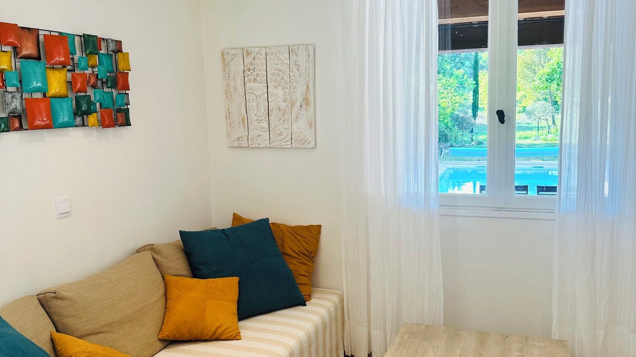 Photo of Livingroom in Saint-Jean-de-Maruejols-et-Avejan