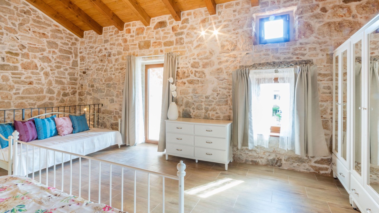 Photo of Bedroom in Baderna