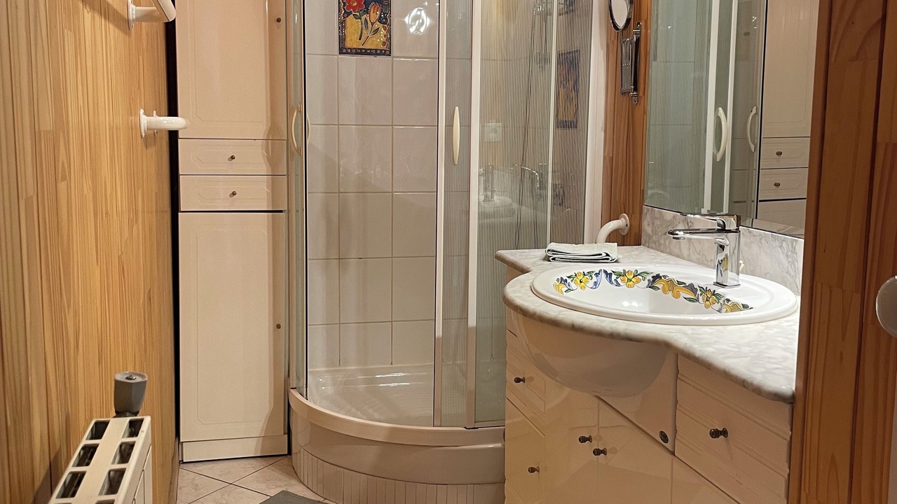 Photo of Bathroom in Part Dieu - Bir Hakeim