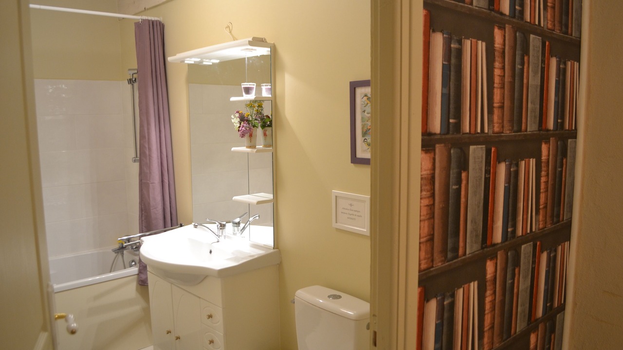 Photo of Bathroom in Onoz