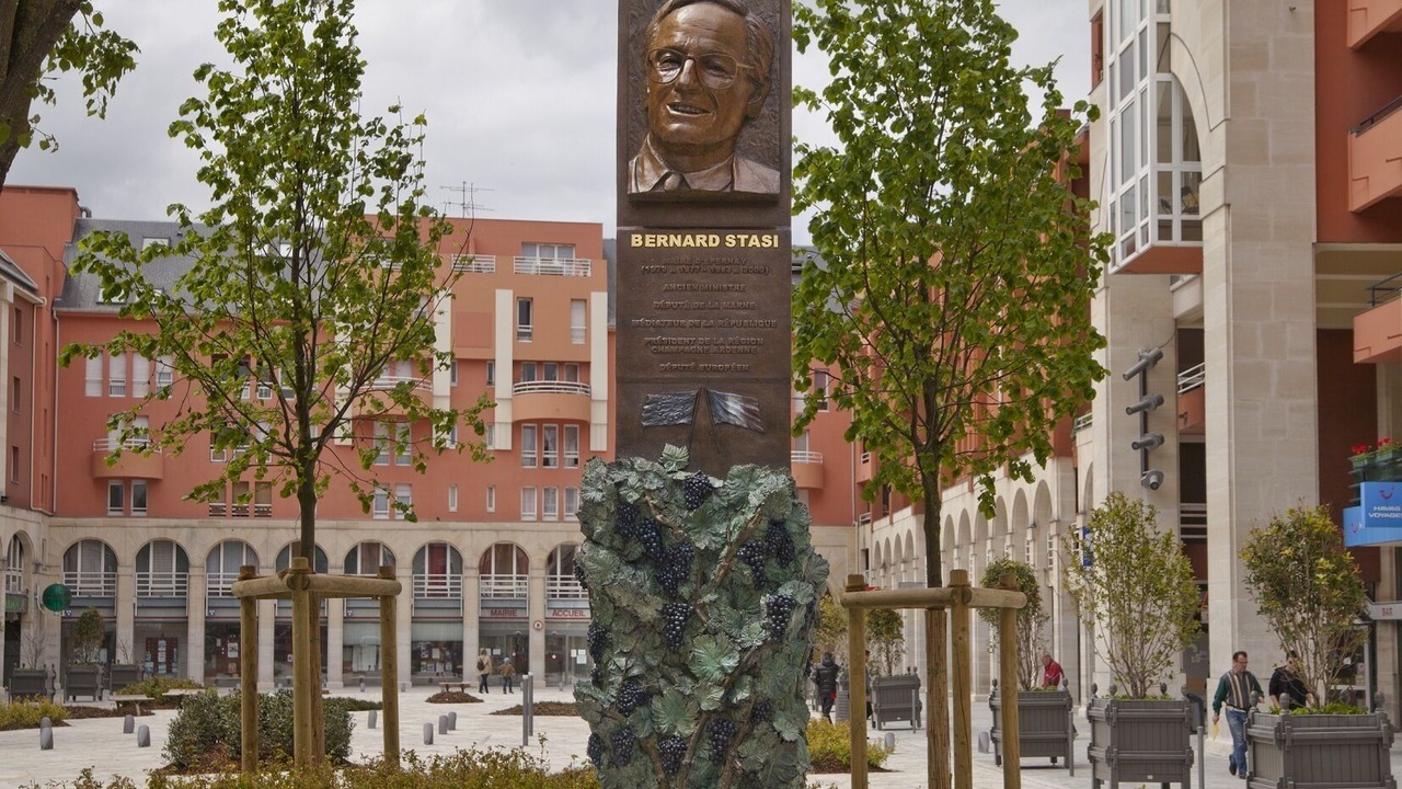 Photo of Others in Epernay