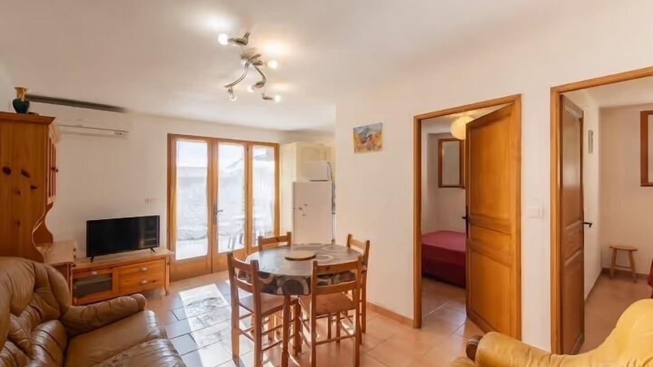 Photo of Livingroom in Chambonas
