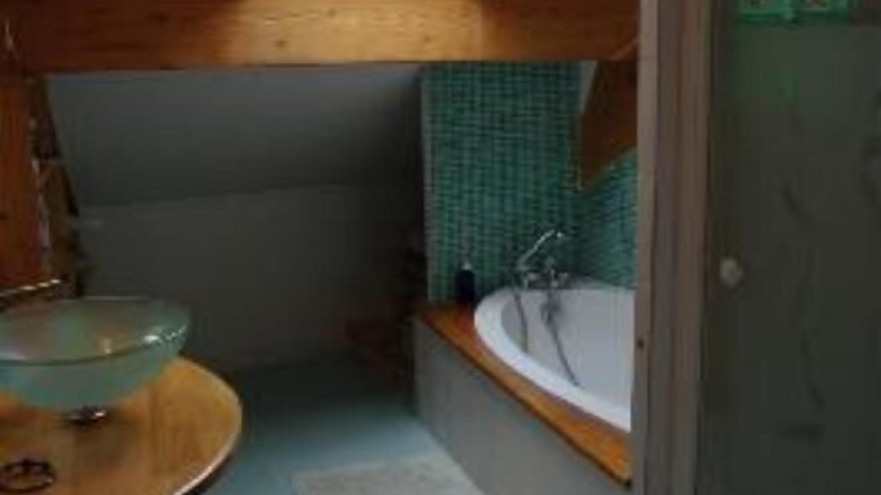 Photo of Bathroom in Chorges